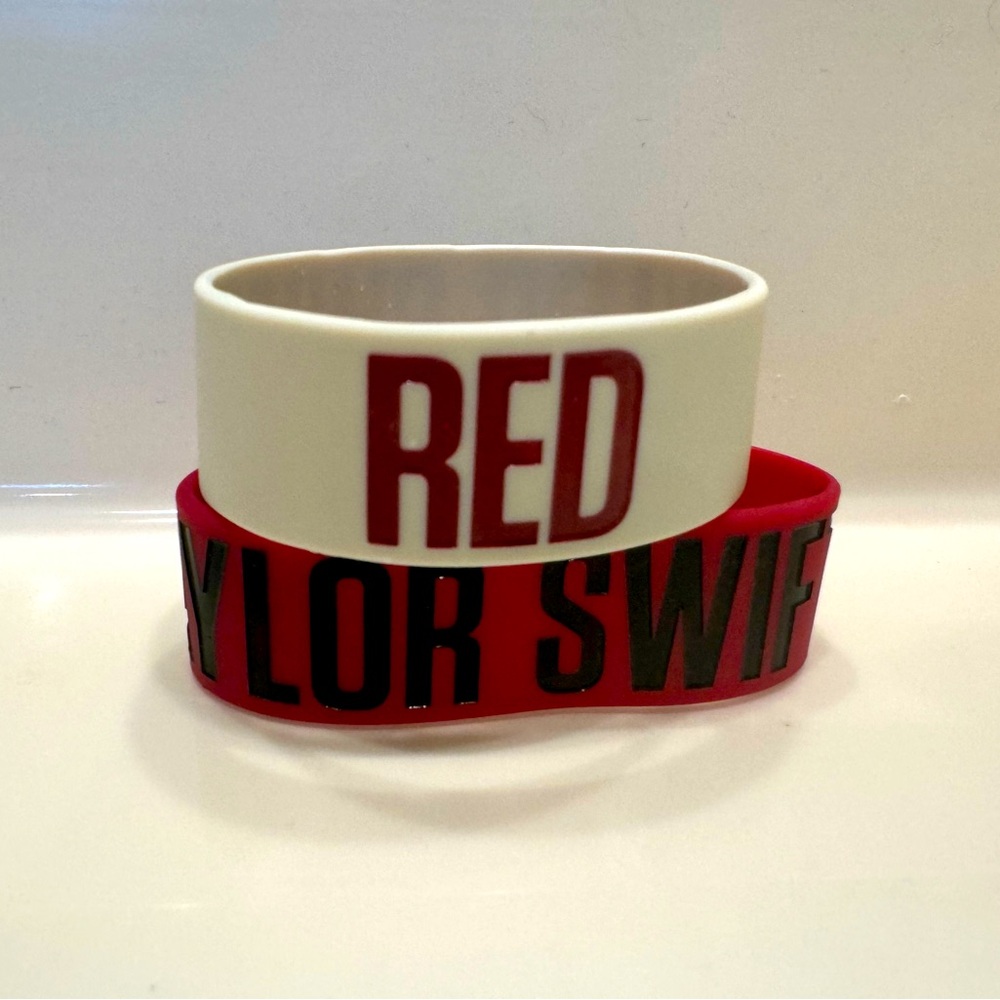 Taylor Swift Official Tour Silicone bracelet